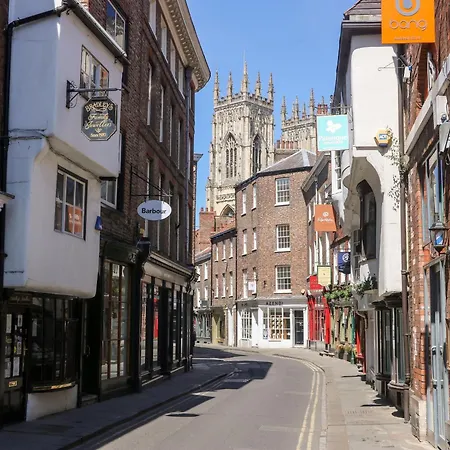 Holiday home Johns Harrogate