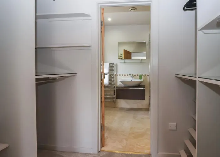 Holiday home Johns Harrogate